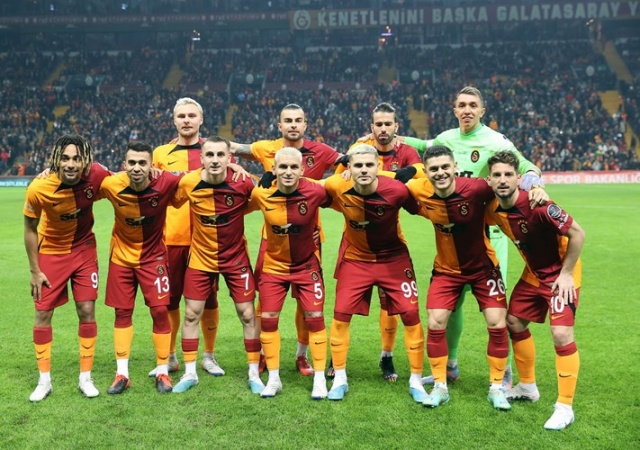 Galatasaray, Süper Lig'in 22. haftasında Ümraniyespor'u Nef Stadyumu'nda 3-2 mağlup etti.