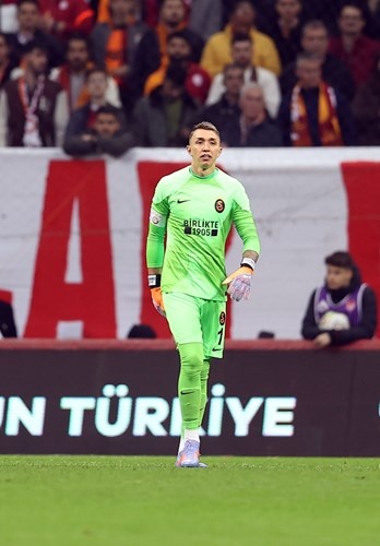 Fernando Muslera, sakatlığının ardından yeniden formasına kavuştu.