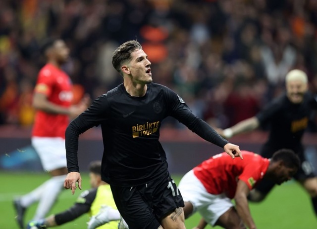 Galatasaray, Süper Lig'in 25. haftasında Nef Stadyumu'nda Kasımpaşa'yı 1-0 mağlup etti.