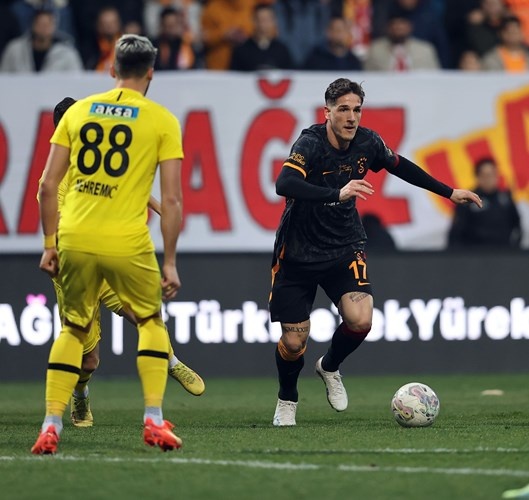 Galatasaray, hazırlık maçında İstanbulspor'u 6-0 mağlup etti.