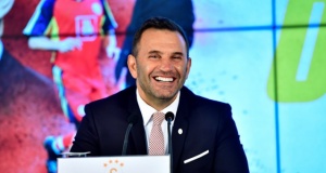 Galatasaray'ın yeni teknik direktörü Okan Buruk!
