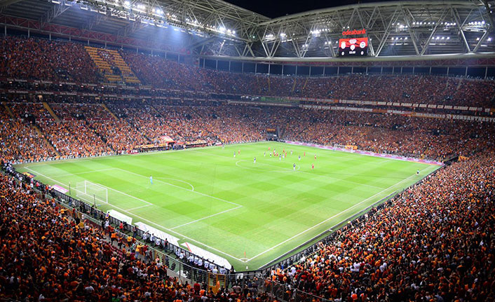 Galatasaray-Fenerbahçe derbisinin biletleri satışa çıktı! İşte fiyatlar...