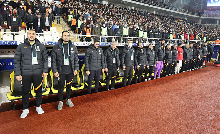 Buna penaltı verilmedi! Galatasaray'ın verilmeyen penaltısına sert tepki!