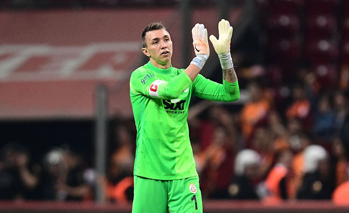 Muslera: "Onunla konuşursam 'Galatasaray'a gel' derim"