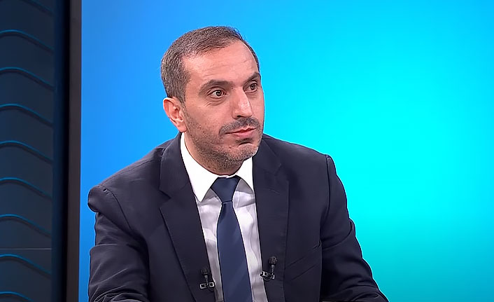 Nevzat Dindar: "Transfer için oluşturulan gruba 'Gheorghe Hagi' ismi verildi"