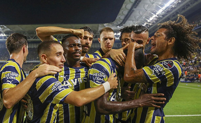 "Fenerbahçe'den gel, Gomis'in maaşını sana verelim"