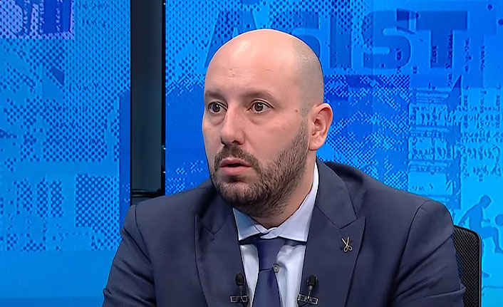 Mehmet Özcan: "Eğer 'Oynayacağım' diyorsa Galatasaray'da oynar"