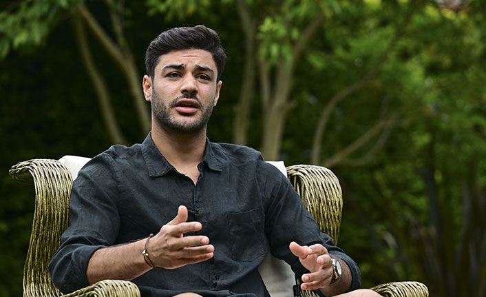 Ozan Kabak: "Bir Galatasaraylı olarak mutluyum ve aradım"