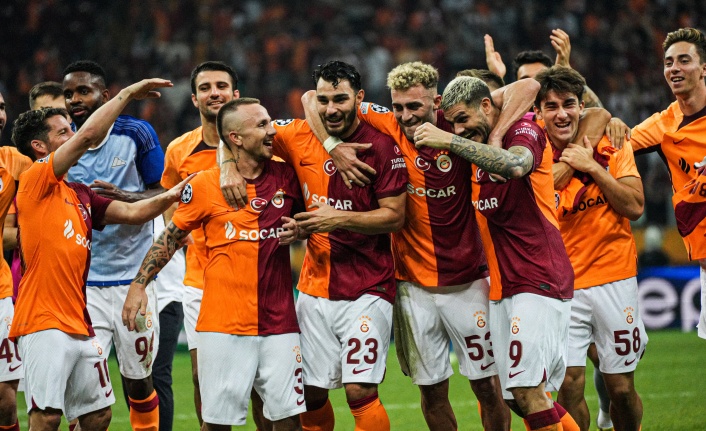 Galatasaray'da maç sonu kutlamalarına katılmadı, soyunma odasına gitti