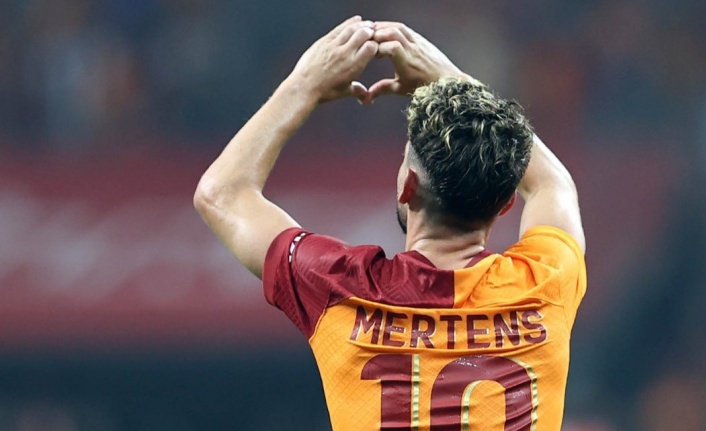 Mertens, Roma ile anlaştı mı? İlk cevap geldi!