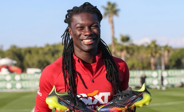 Bafetimbi Gomis: "Galatasaray'da bir maçta gol attım ve tartıştılar, böyle devam ederse oynayamayacağını söyledim"