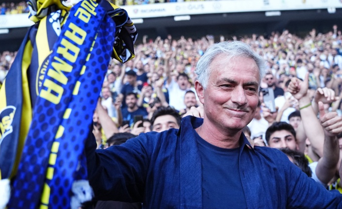 "Galatasaray, Mourinho'yu morartacak, söz verdiğim için büyük transferleri söyleyemiyorum"