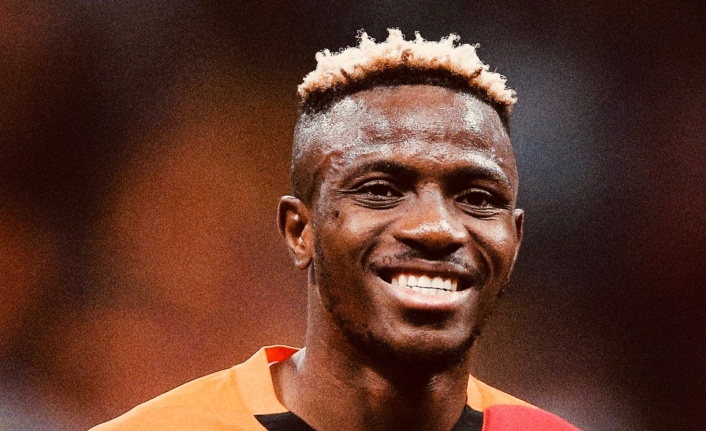 Victor Osimhen: "Galatasaray'a gelmeden bir gün önce konuşmuştuk, inanılmaz etkilendim, buraya gelmemde anahtardır"