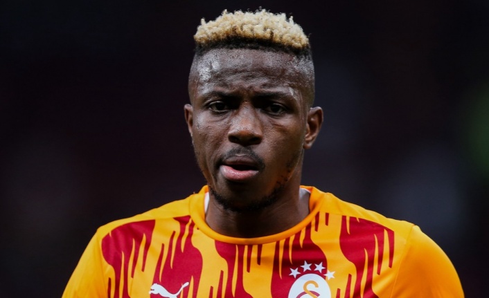 Victor Osimhen'in sahalardan ne kadar uzak kalacağı belli oldu!
