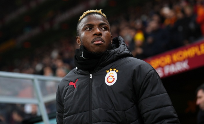 Osimhen'in golcü akrabası Galatasaray'da! Türkiye'ye getirdi, antrenmanlara başladı! "Benden daha iyi olacak"