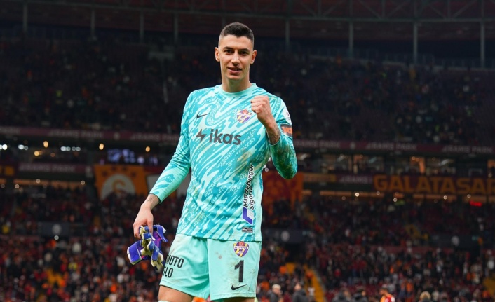 Berke Özer, Galatasaray'a geliyor mu? Resmi açıklama geldi!