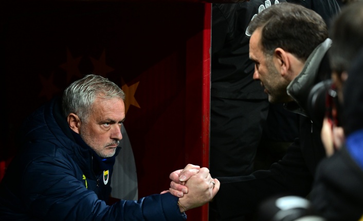 Okan Buruk, Jose Mourinho'yu rezil etti! "Oraya gidip ağladı, kınıyorum"