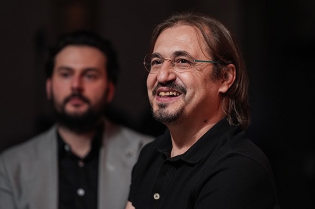 Ayhan Akman'dan köstebeklik ve Galatasaray kampına götürülmemesiyle açıklama! "Deli saçması, akıl tutulması"