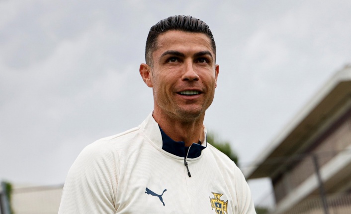 Cristiano Ronaldo: "Galatasaray'a gitme, bize gel"
