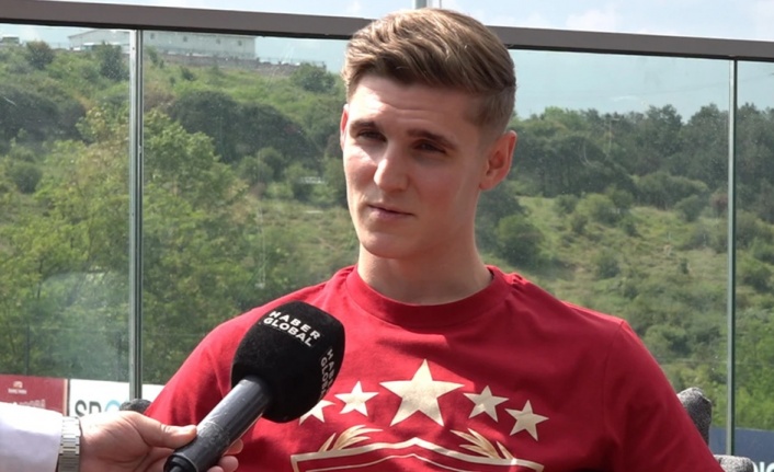 Elias Jelert: "Beni ısrarla istediklerini söyledi, görüşmek için sezonun bitmesi gerektiğini söyledim"