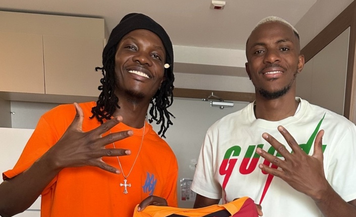 Victor Osimhen'den heyecanlandıran karar!