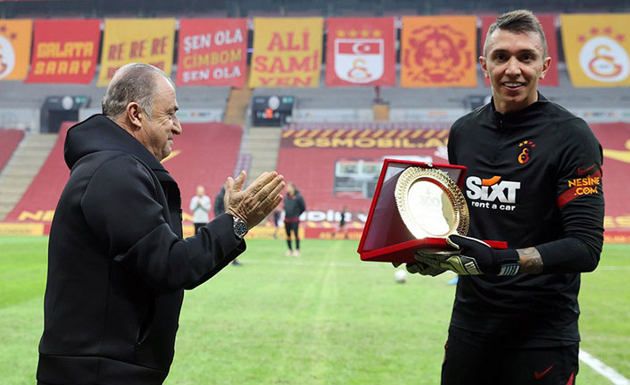 Galatasaray'dan kaleci transferi için sürpriz! Fatih Terim görüştü!