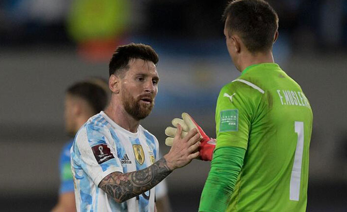 Muslera'nın Messi paylaşımı sosyal medyayı salladı!
