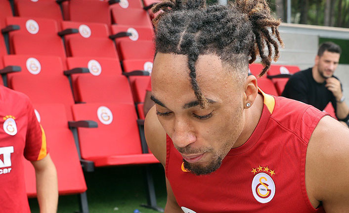 Sacha Boey: "Neymar'ı kolundan tuttum ve..."