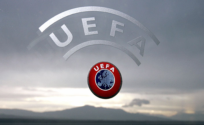 UEFA'dan Galatasaray'a ceza geldi!