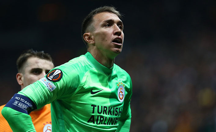 Galatasaraylı yönetici açıkladı! "Muslera ile yollarımızı ayıracağız"