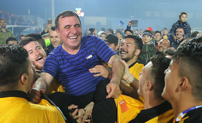 Hagi'den flaş Galatasaray açıklaması! Resmen duyurdu!