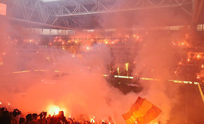 İki efsane, Galatasaray-Barcelona maçına geliyor!