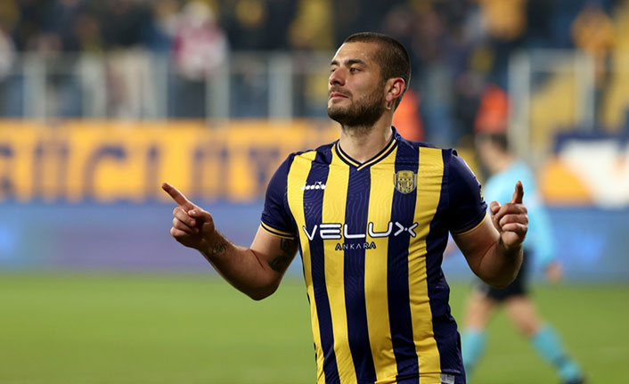 Eren Derdiyok: "Galatasaray'da başarılı olacaktır, kaliteli bir oyuncu"