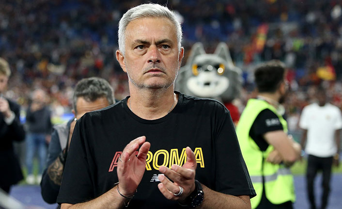 Jose Mourinho: "Benden haber bekle"