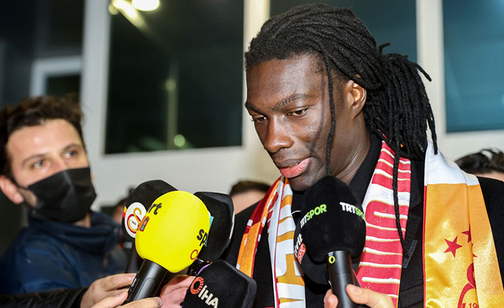 Bafetimbi Gomis: "Bu fırsatı sakın kaçırma, Galatasaray çok büyük bir kulüp, burada kendini yeniden kanıtlayabilirsin"