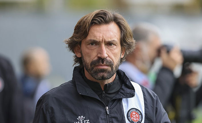 Andrea Pirlo: "Başka forma altında görmek istemeyiz, kendisi bizim için çok önemli bir oyuncu"