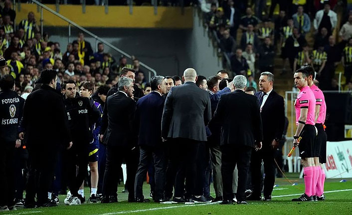 Fenerbahçe maçındaki 3 skandal olay için gözlemciden şok karar! Fatih Terim söylemişti!