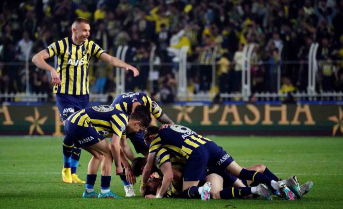 "Galatasaray'a gelmesine büyük karşı çıkmıştım, Fenerbahçe de büyük hata yaptı"