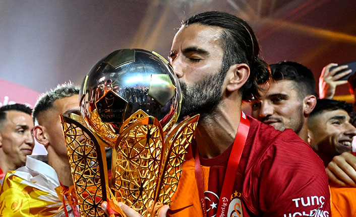 "Yedek kalırsam Galatasaray'dan ayrılırım"