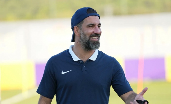 "Arda Turan, Galatasaray'a gelmesi için ikna etti, görüşmeler son aşamada"