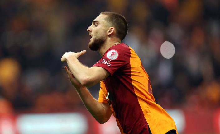 Galatasaray'da ayrılık kesinleşti! Bu sabah İtalya'ya gitti!