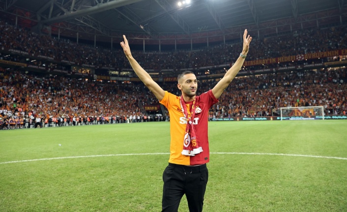 "Sezen Aksu, Hakim Ziyech için Galatasaray'ın teklifini reddetti"