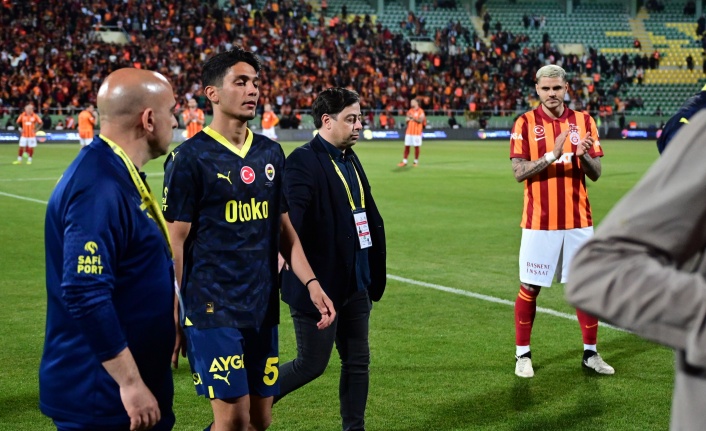 Galatasaraylı futbolcular, Süper Kupa'da hiç kimsenin beklemediği şeyi yaptı!