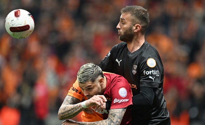 Alpaslan Öztürk: "Galatasaray bu ligin kırılmamış rekorunu bırakmamış, suçlanacaktık"