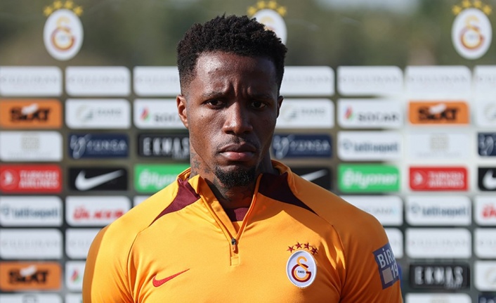 Wilfried Zaha'nın anlaştığı takımı duyurdular! "Pazartesi günü gitti ve iki gün kaldı"