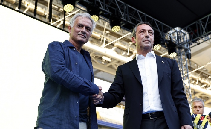 Fenerbahçe, fanatik Galatasaraylı yıldızı istiyor! Ali Koç, görüşme yaptı!
