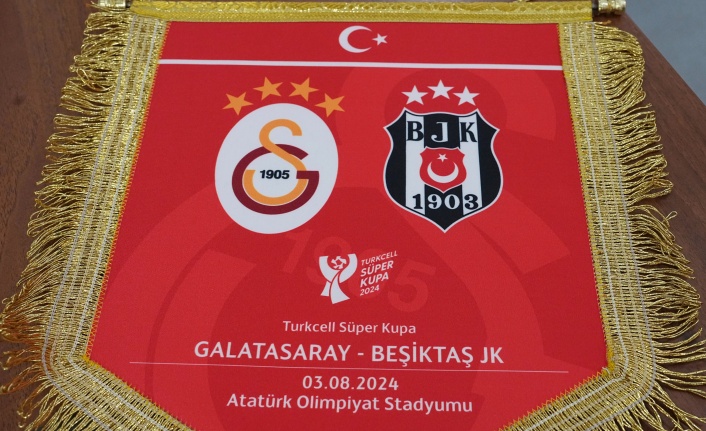 Galatasaray, stada yürüyen Beşiktaşlı aileyi otobüse davet edip stada götürdü!