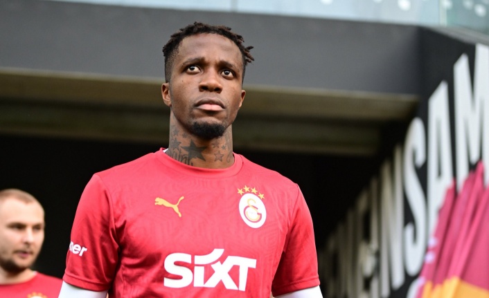 Wilfried Zaha'nın transferinde son durum! "Zaha anlaştı, kulüplerin anlaşmasını bekliyor"