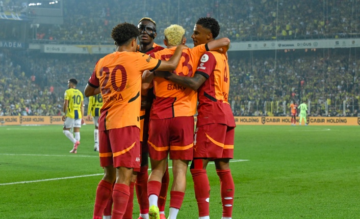 Galatasaray, Kadıköy'de şov yaptı!