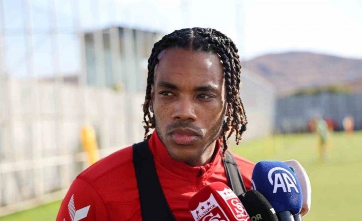 Garry Rodrigues: "Galatasaray gerçekten istisnai bir oyuncu aldı, umarım benden daha fazla başarı elde ederler"